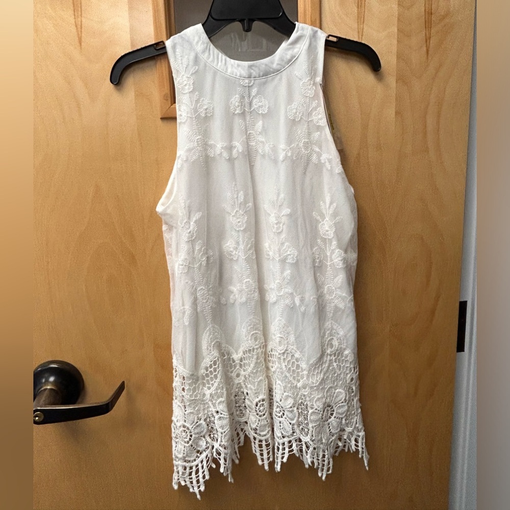 Soulmates Ivory Floral Lace top Medium NWT